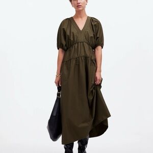 Madewell Puff-Sleeve Midi Dress in Poplin
Size: XS